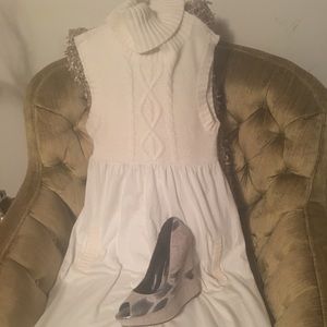Cream old navy sleeveless turtleneck sweater dress
